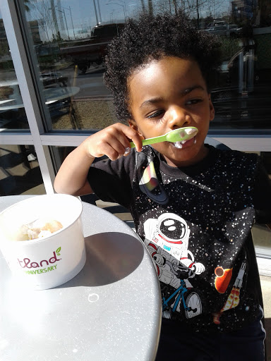 Frozen Yogurt Shop «Yogurtland», reviews and photos, 5635 Centennial Center Blvd, Las Vegas, NV 89149, USA