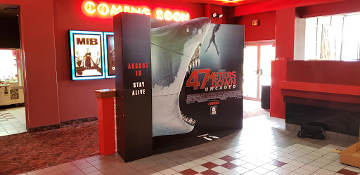 Movie Theater «Regal Cinemas Interstate Park 18», reviews and photos, 1089 Interstate Pkwy, Akron, OH 44312, USA