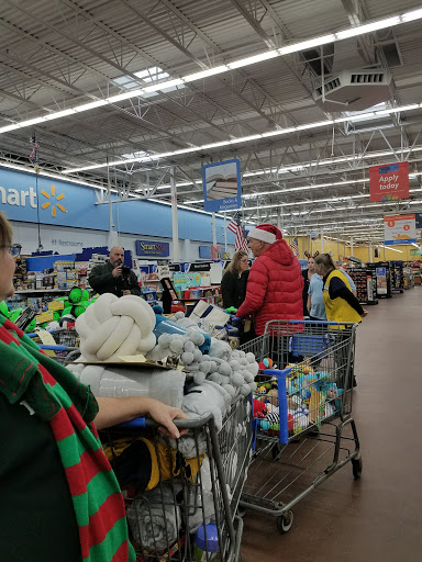 Department Store «Walmart Supercenter», reviews and photos, 25737 US-11, Evans Mills, NY 13637, USA