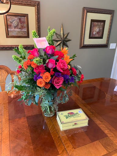 Flower Delivery «Aebersold Florist», reviews and photos, 1217 Silver St, New Albany, IN 47150, USA