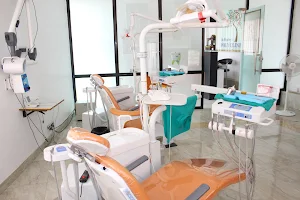 Dr Pandey's Advanced Dental Care image