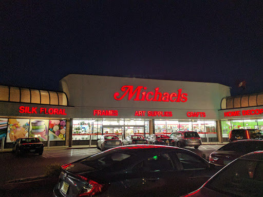 Shopping Mall «Tower Square», reviews and photos, Woodside Ave, Woodside, NY 11377, USA