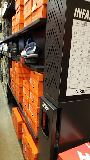 Shoe Store «Nike Factory Store», reviews and photos, 2692 Madison Rd, Cincinnati, OH 45208, USA