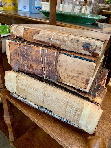 Thrift Store «Empty the Nest», reviews and photos, 8812 7th Ave N, Golden Valley, MN 55427, USA