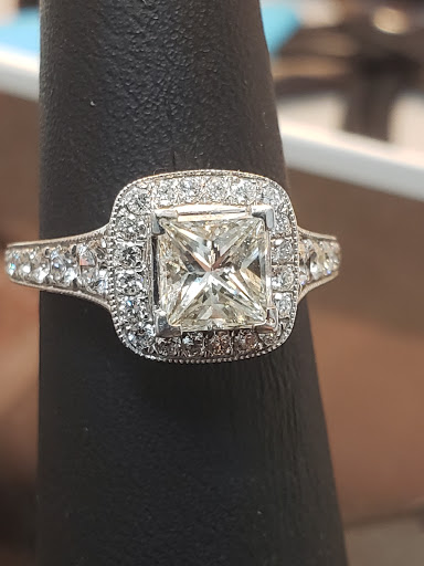 Pawn Shop «Uptown Exchange», reviews and photos, 1279 S Old US Hwy 23, Brighton, MI 48114, USA