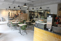 Atmosphère du Restaurant STOLEN GARAGE - CAFÉ VÉLO à Le Pré-Saint-Gervais - n°13