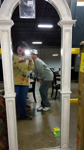 Shopping Mall «Shops at Seneca Mall», reviews and photos, 8015 Oswego Rd, Liverpool, NY 13090, USA