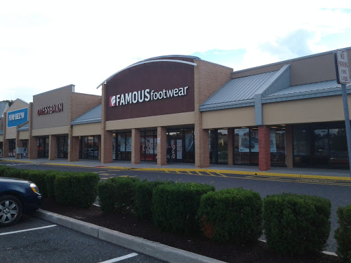Shoe Store «Famous Footwear», reviews and photos, 3501 NJ-42, Turnersville, NJ 08012, USA