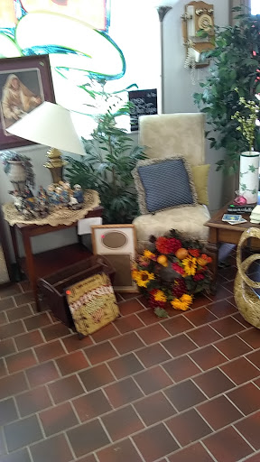 ROPE Center Thrift Store, 13200 US-19, Hudson, FL 34667, USA, 