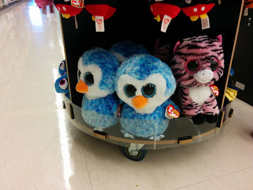 Grocery Store «Vons», reviews and photos, 7390 Cherry Ave, Fontana, CA 92336, USA