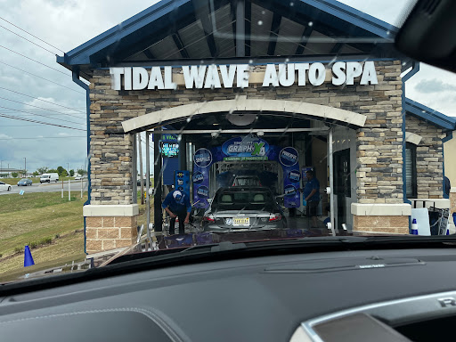 Tidal Wave Auto Spa en Athens