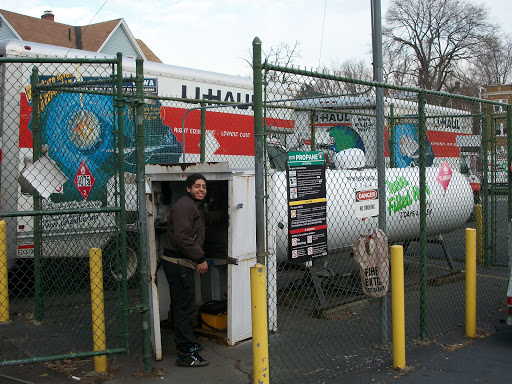 Truck Rental Agency «U-Haul Moving & Storage at Capitol Ave», reviews and photos, 755 Capitol Ave, Hartford, CT 06106, USA