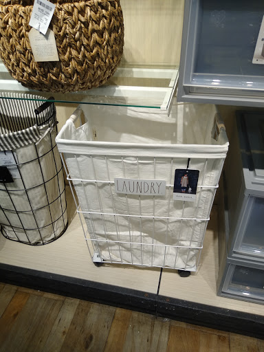 Department Store «T.J. Maxx and HomeGoods», reviews and photos, 3050 Sheridan Dr, Amherst, NY 14226, USA