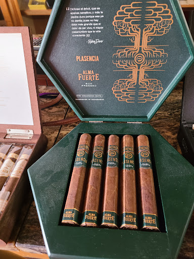 Cigar Shop «Rivercity Cigar & Brew», reviews and photos, 1990 S Frontage Rd, Vicksburg, MS 39180, USA