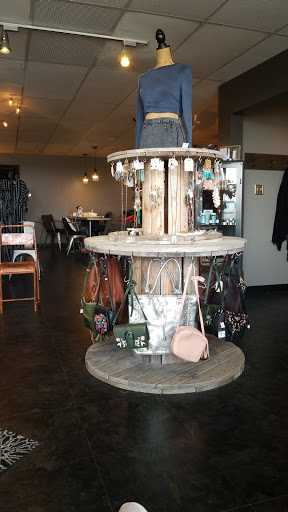 Beauty Salon «ClipZone Salon and Spa», reviews and photos, 1913 C St, Anderson, IN 46016, USA