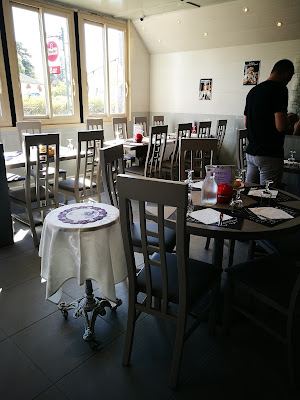 Bar restaurant Les Deux Tonnelles à Chablis