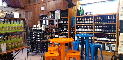 Winery «Firelands Winery», reviews and photos, 917 Bardshar Rd, Sandusky, OH 44870, USA