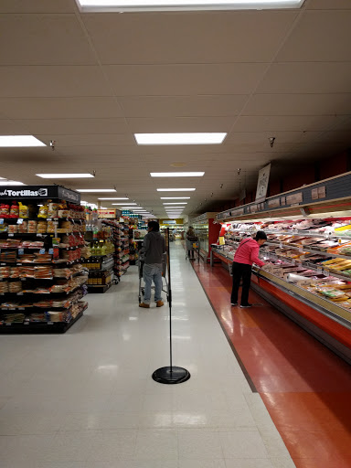 Supermarket «Save Mart Supermarkets», reviews and photos, 1121 W Visalia Rd, Exeter, CA 93221, USA