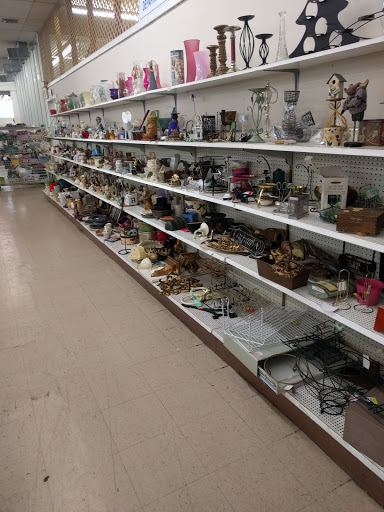 Thrift Store «Amvets», reviews and photos