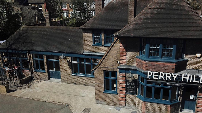 Comments and reviews of Perry Hill Pub