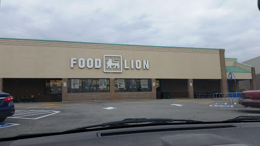 Food Lion, 303 Henslee Dr, Dickson, TN 37055, USA, 