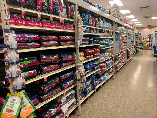 Pet Supply Store «PetSmart», reviews and photos, 161 Market St, Winchester, VA 22603, USA