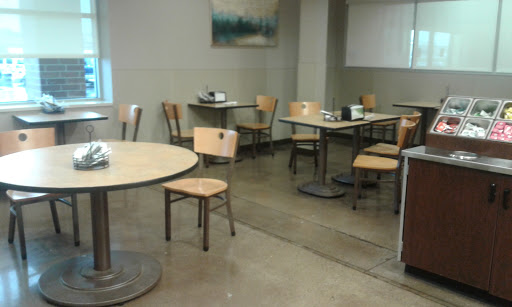 Grocery Store «Kroger», reviews and photos, 310 W North St, Kendallville, IN 46755, USA