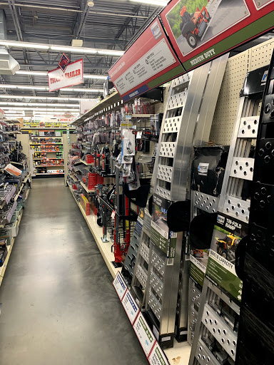 Home Improvement Store «Tractor Supply Co.», reviews and photos, 151 Tower Rd, New Holland, PA 17557, USA