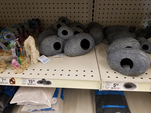 Pet Supply Store «PetSmart», reviews and photos, 215 N Burkhardt Rd, Evansville, IN 47715, USA