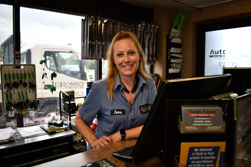 Auto Repair Shop «Auto Aces of Green Bay», reviews and photos, 2438 W Mason St, Green Bay, WI 54303, USA