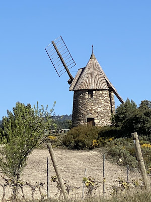 Moulin à vent à Félines-Minervois