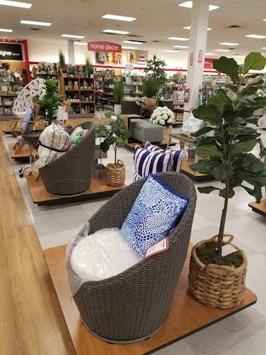 Department Store «T.J. Maxx», reviews and photos, 12387 Limonite Ave, Mira Loma, CA 91752, USA