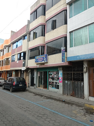 79 y, Calle Manuel de Jesús Quijano y Ordoñes & Calle Felix Valencia, Ecuador