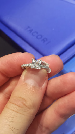 Jewelry Store «Hannoush Jewelers», reviews and photos, 50 Holyoke St, Holyoke, MA 01040, USA