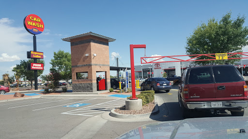 Mister Car Wash en El Paso
