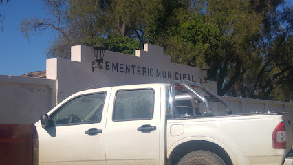 Cementerio Municipal de Curacaví
