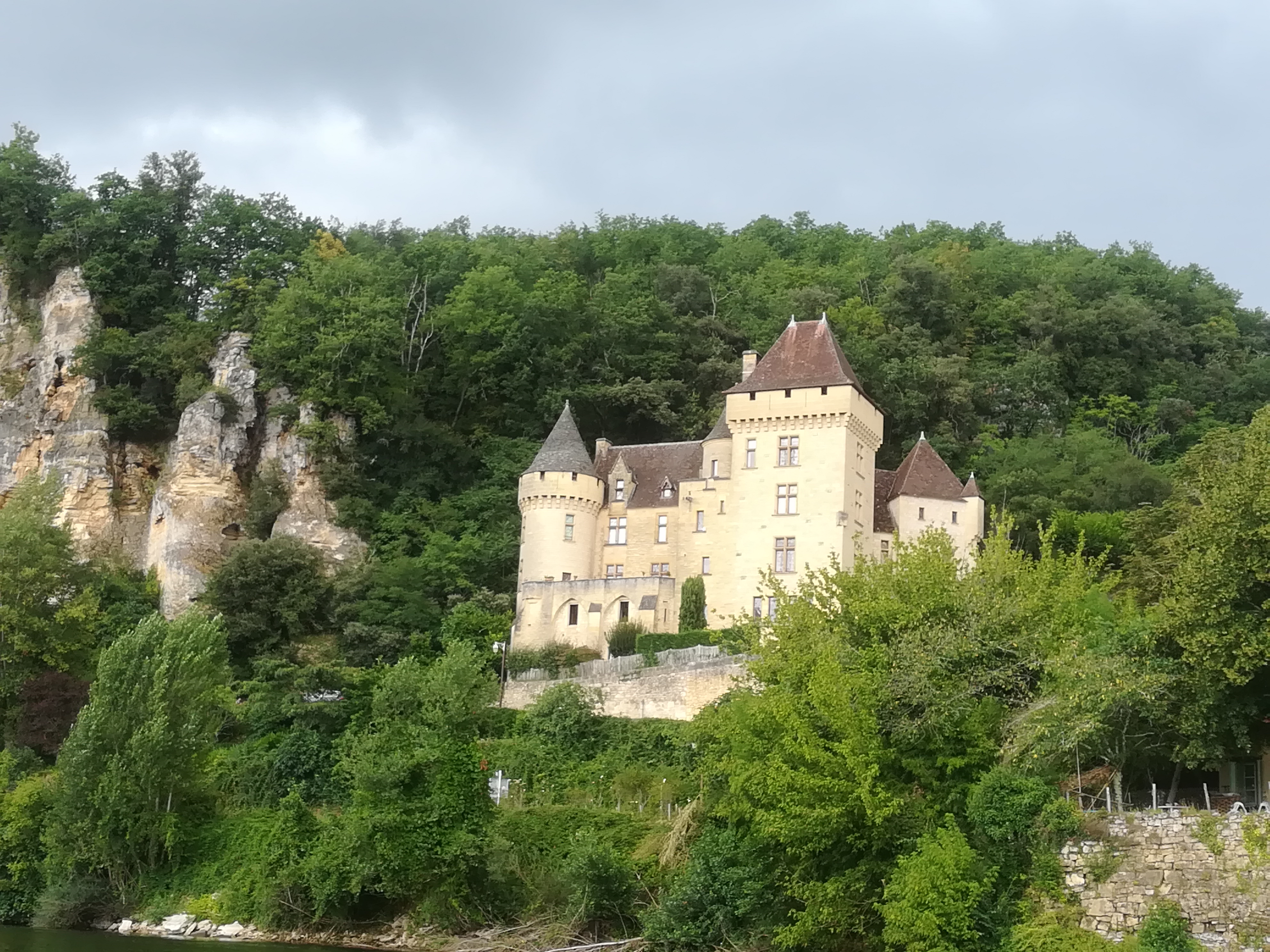 Photo n° 1 de l'avis de buggyra13. fait le 10/08/2018 à 13:06
