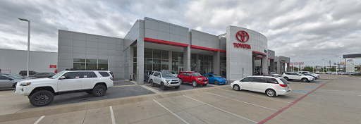 Toyota Dealer «Toyota of Dallas», reviews and photos, 2610 Forest Ln, Dallas, TX 75234, USA