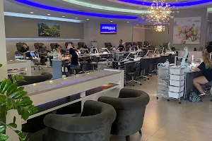 Queen Nails Spa Melbourne image