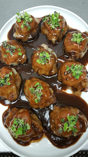 Caterer «Chow», reviews and photos, 116 W Park Ave, Elmhurst, IL 60126, USA