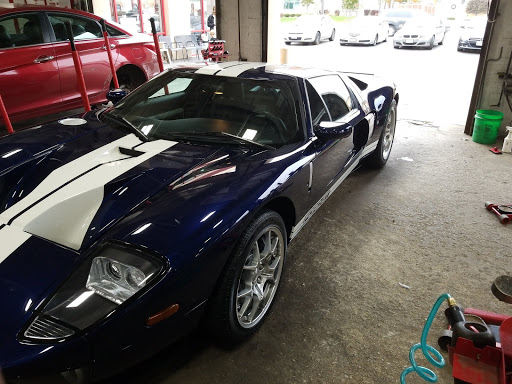 Tire Shop «Discount Tire Store - Oak Lawn, IL», reviews and photos, 6635 95th St, Oak Lawn, IL 60453, USA