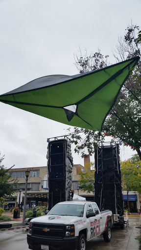 Camping Store «Yellow Wood», reviews and photos, 401 E Silver Spring Dr, Whitefish Bay, WI 53217, USA