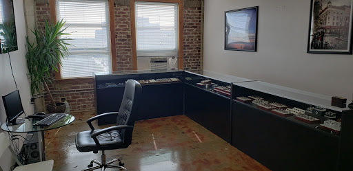 Jeweler «Larson Jewelers», reviews and photos, 235 E Broadway #606, Long Beach, CA 90802, USA