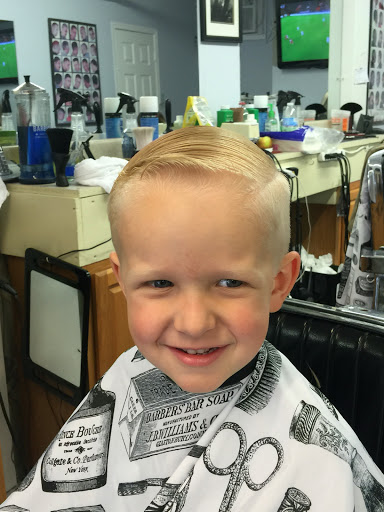 Barber Shop «East Patrick Barber Shop», reviews and photos, 43 E Patrick St Unit B, Frederick, MD 21701, USA