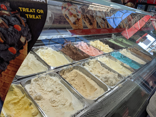 Ice Cream Shop «Cold Stone Creamery», reviews and photos, 1 Levee Way #2104, Newport, KY 41071, USA