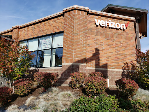 Verizon Wireless - Cellular Plus, 17390 SE Bluff Rd Suite 2, Sandy, OR 97055, USA, 