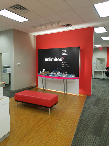 Cell Phone Store «Verizon», reviews and photos, 8351 Lewiston Rd, Batavia, NY 14020, USA