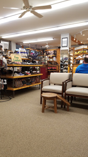 Shoe Store «Chiappetta Shoe Store», reviews and photos, 6821 39th Ave, Kenosha, WI 53142, USA