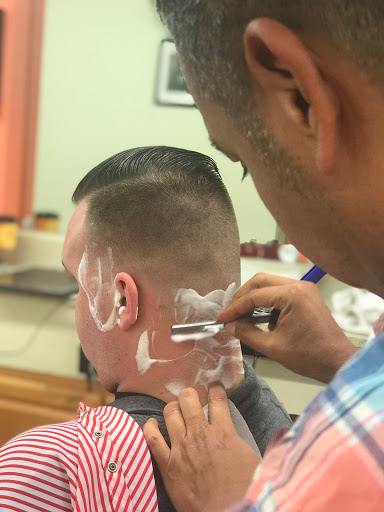Barber Shop «East Patrick Barber Shop», reviews and photos, 43 E Patrick St Unit B, Frederick, MD 21701, USA