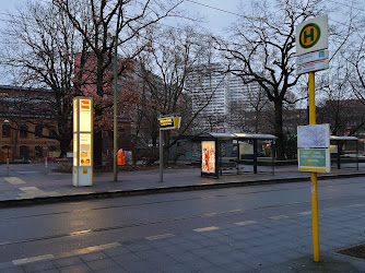 Anton-Saefkow-Platz (Berlin)